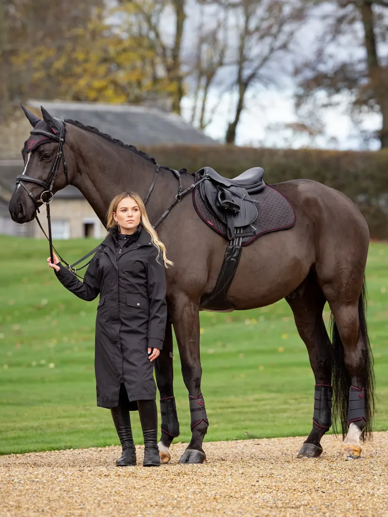 LeMieux Suede Close Contact Square - Cinder - S/M-1