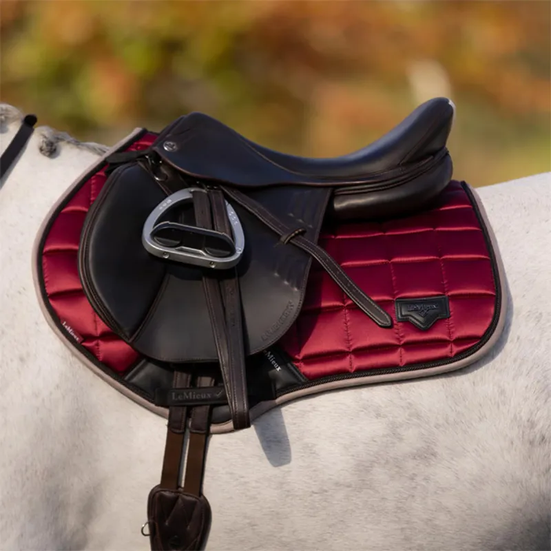 LeMieux Loire Classic Close Contact Square - S/M - Ember-1